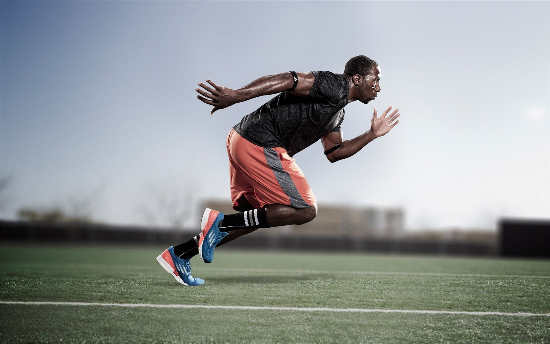 中国速度滑冰队刷新纪录 冬奥备战再添信心